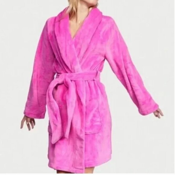 NEW Victora's Secret Cozy Robe in Peony Pink Size XL Giftable - Picture 1 of 5